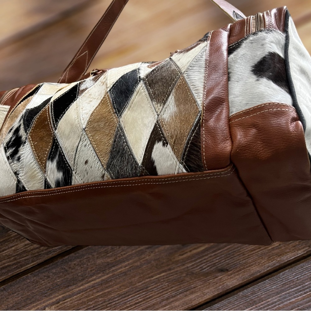 Fabulous Duffel Unisex genuine Cowhide Leather XL travel weekender patched - Picture 7 of 14
